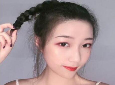 手殘黨福利！日常又減齡的6款少女發(fā)型