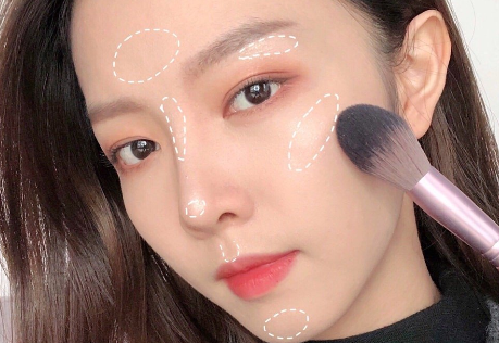 南寧化妝學(xué)校：學(xué)會修容高光，進(jìn)階臉 ??? 