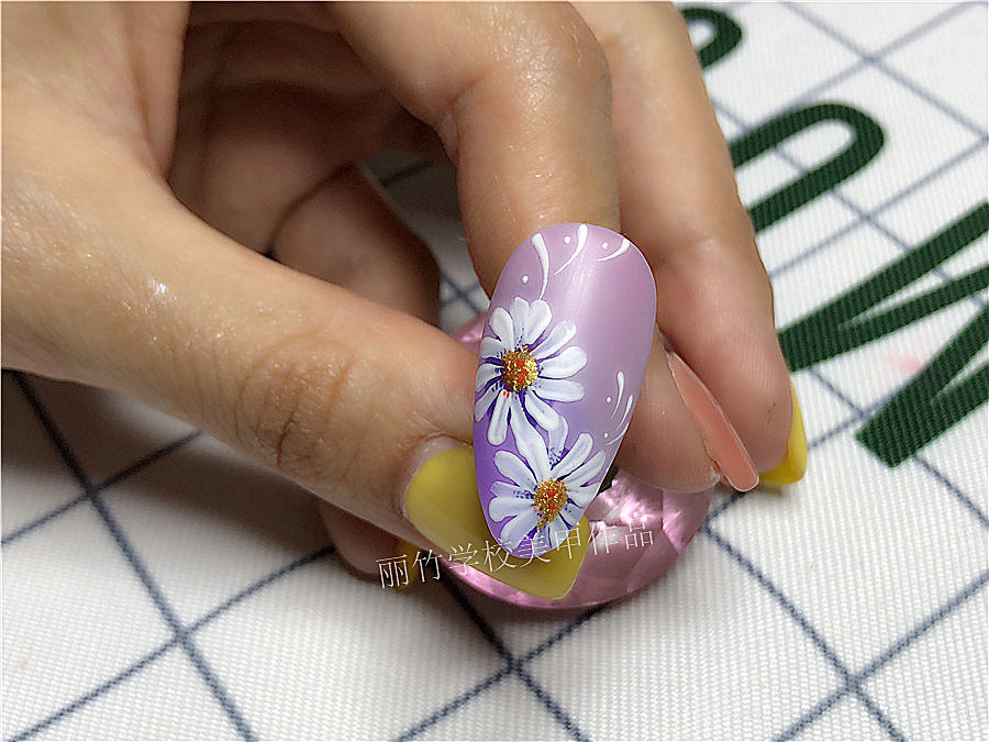 20200424刺繡花卉.jpg