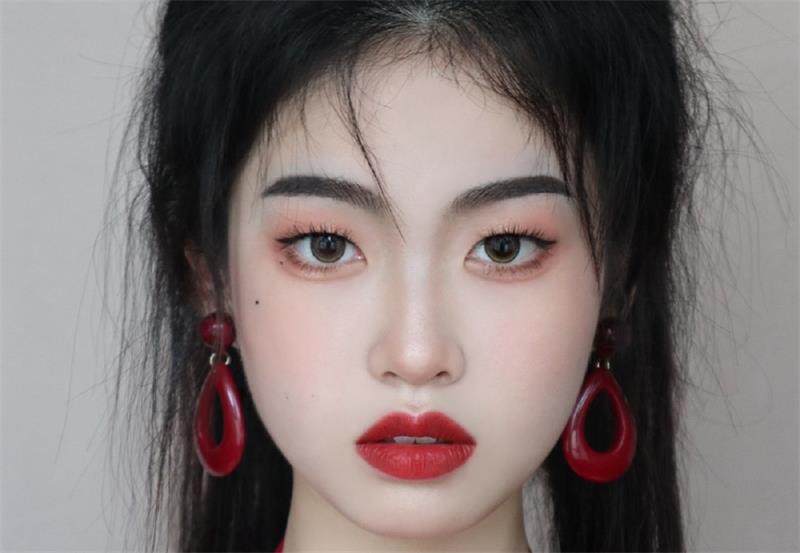 國風少女眼妝怎么畫？快來南寧專業(yè)化妝學?？纯?>
								
								<span id=