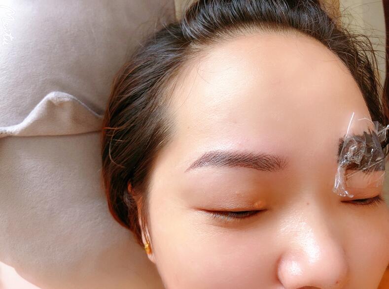 紋眉修復液怎么用？廣西正規(guī)紋繡學校教你