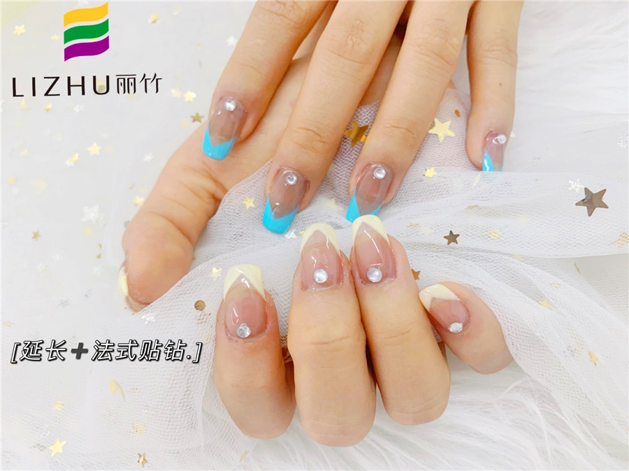 學(xué)延長(zhǎng)甲教程，感受廣西學(xué)美甲哪家專業(yè)？