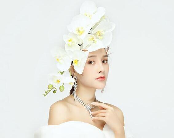 鮮花在彩妝中的重要性 ，南寧化妝培訓(xùn)分享