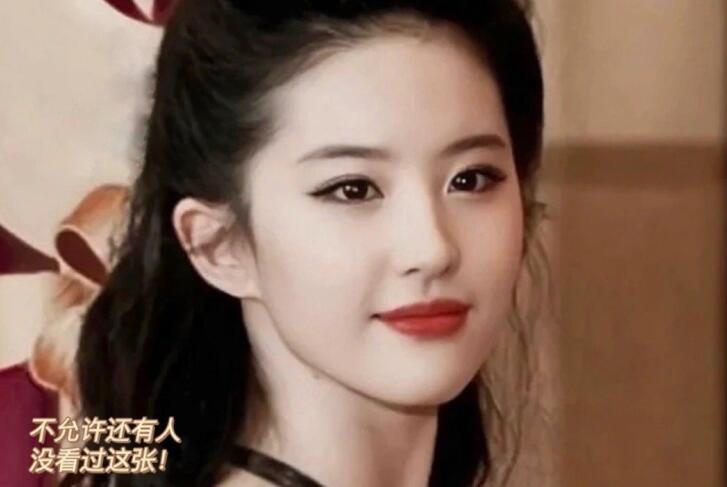 清冷煙熏眼妝教程，?南寧學(xué)彩妝分享