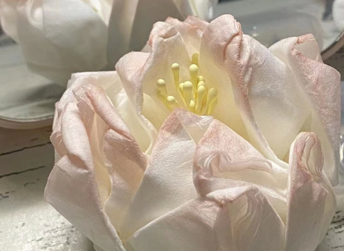 玫瑰花折紙教程，南寧花藝師培訓(xùn)學(xué)校分享