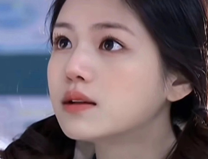 消腫減齡眼妝，廣西化妝基礎(chǔ)班教程