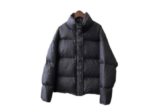 黑色短款羽絨服搭配技巧，廣西人物形象造型課程