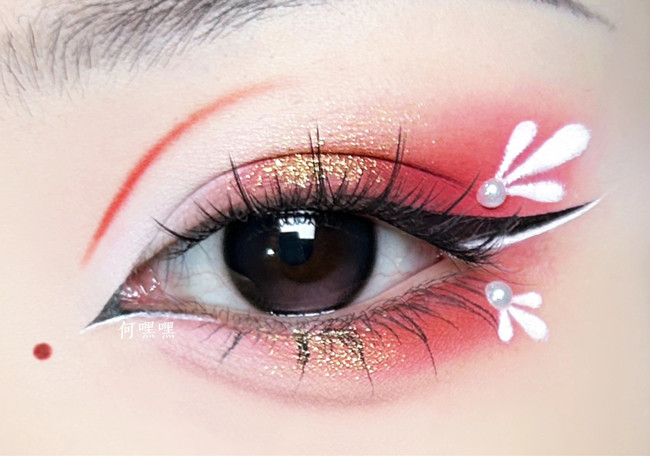 ?玉蘭花眼妝教程，零基礎(chǔ)化妝學(xué)習(xí)