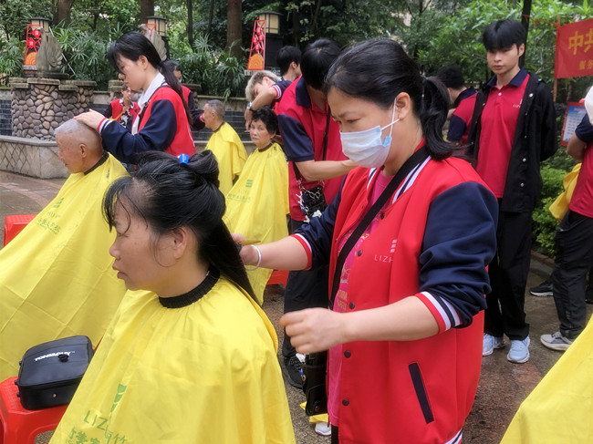 廣西學(xué)美發(fā)有實(shí)踐嗎？歡迎到廣西理發(fā)職業(yè)學(xué)校