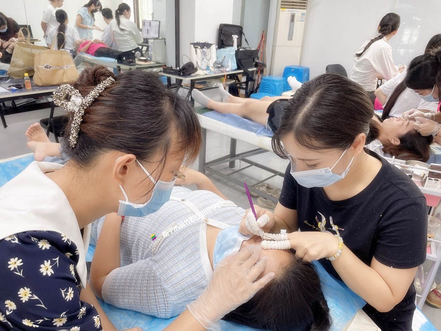 廣西紋繡哪里可以進修？色乳的選擇